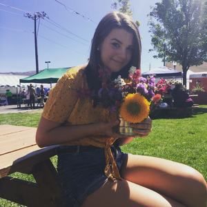 Meet your Posher, Elisabeth